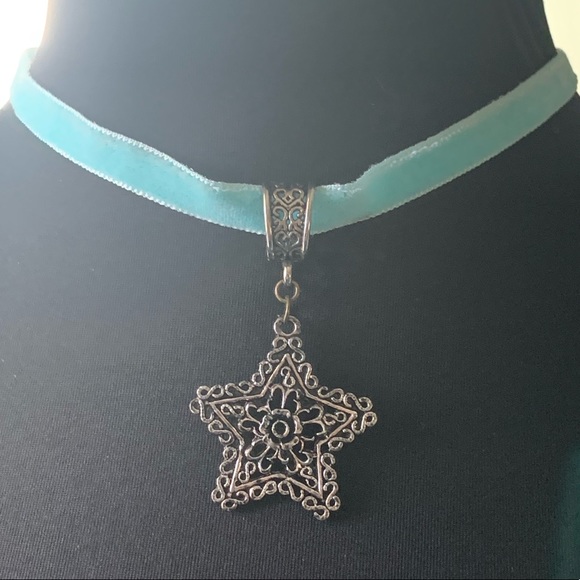 Necklace Star choker - Picture 2 of 9
